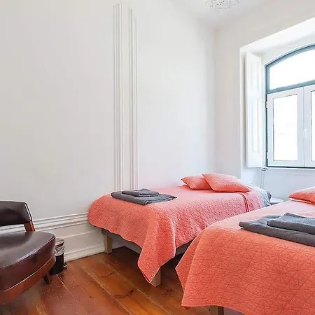 Spacious 3 Bedroom Flat In Charming شقة Lisboa